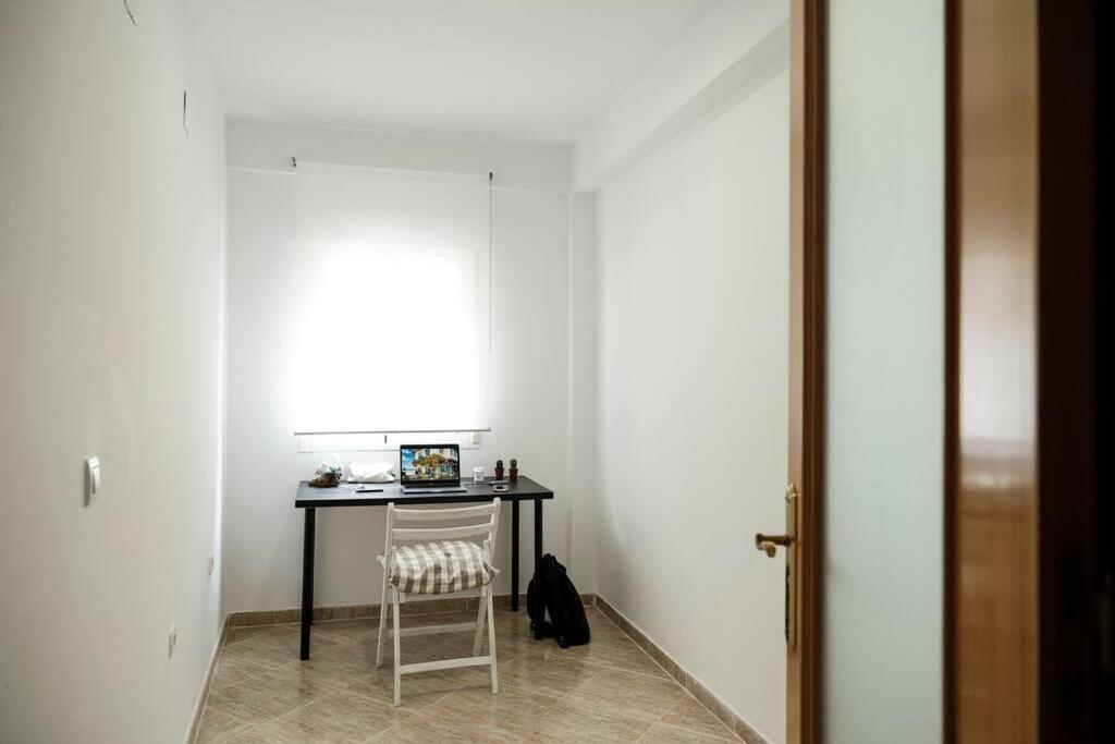 Apartamento A 100M Del Ayuntamiento 우엘바 외부 사진